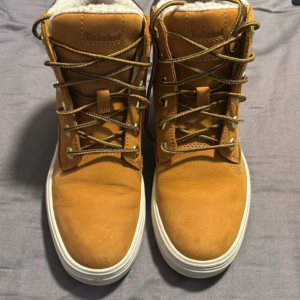 Timberland women’s fleece lined sneaker boots